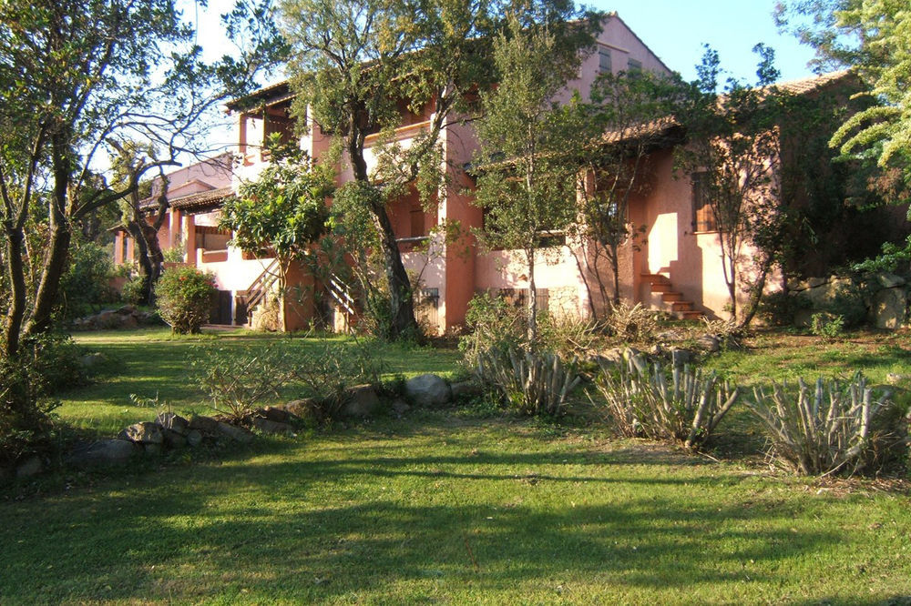 Pinarellu Complesso Residenziale Marina Di Pinarelloアパートホテル エクステリア 写真