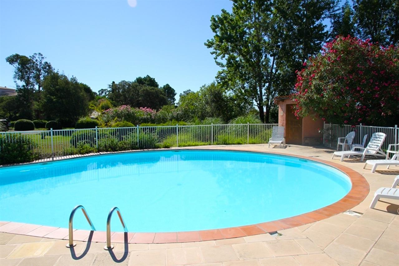 Pinarellu Complesso Residenziale Marina Di Pinarelloアパートホテル エクステリア 写真